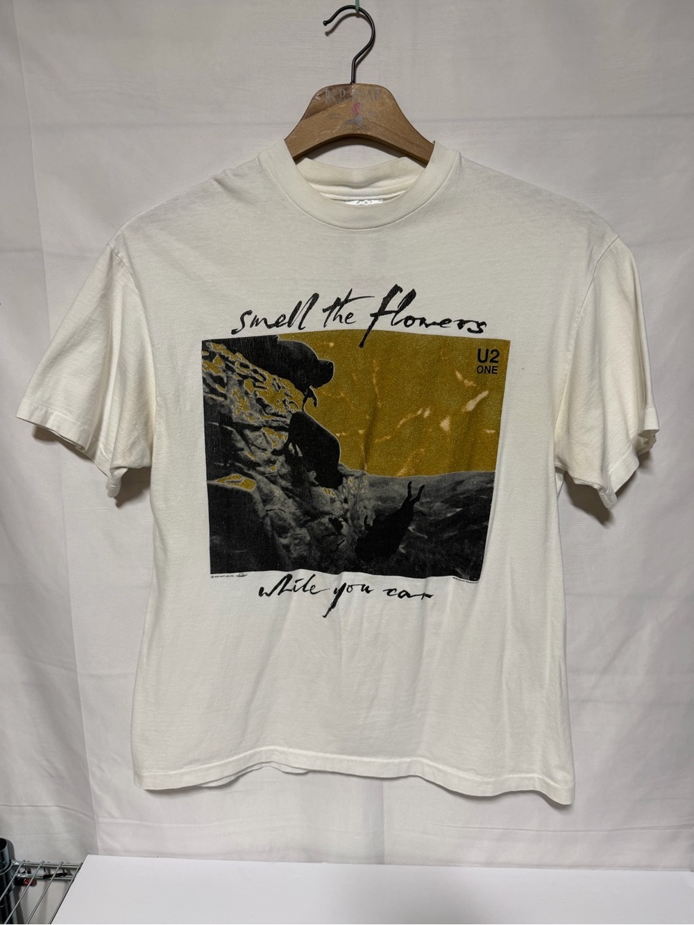 Rare VTG U2 Smell The Flowers While You Can 1991 Tour T Shirt 90s Band White XL